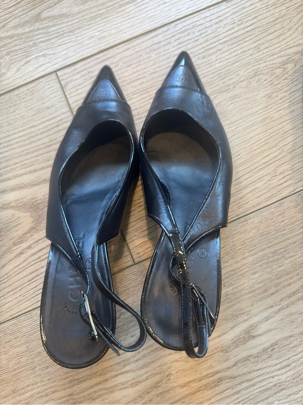 CHANEL Black Leather Pointed Toe Slingback Heels - Picture 3 of 3